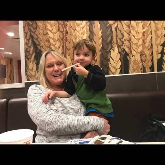 Meet your Posher, Miki - Picture 1 of 1